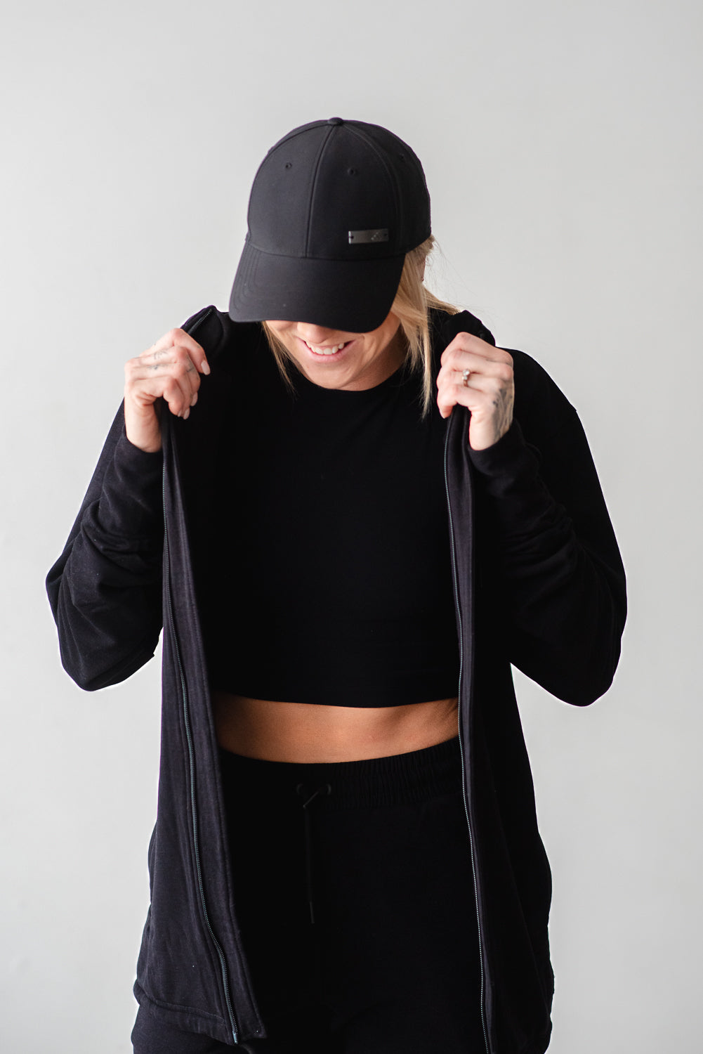 zip-up hoodie in black, women's
