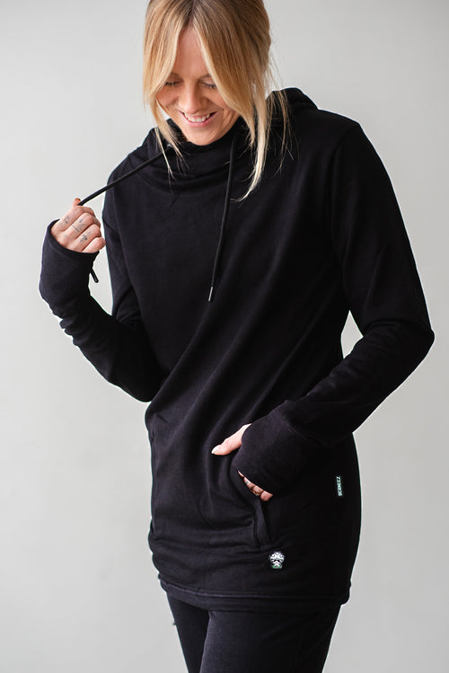 pullover hoodie in black, women's