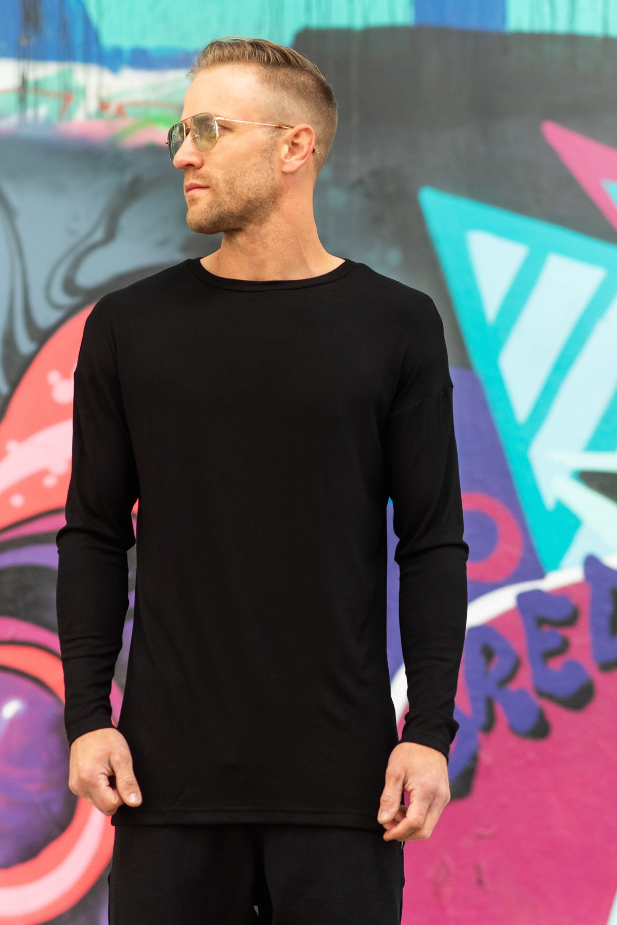 men's long sleeve tee in black