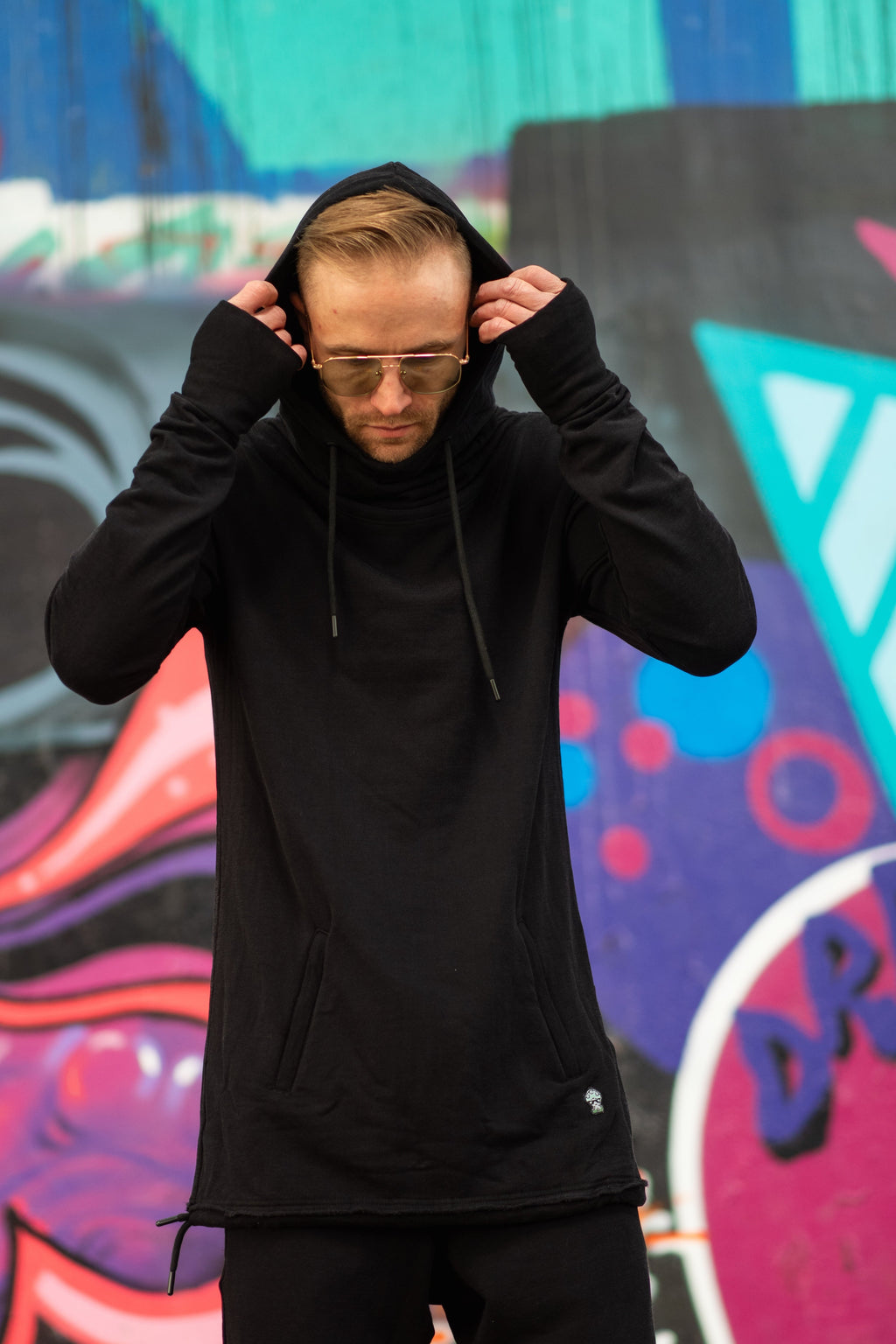 pullover hoodie in black, men's