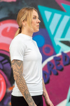 women's essential tee in white